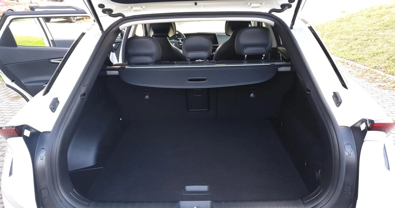 Kia EV6 cena 239900 przebieg: 11100, rok produkcji 2023 z Strzelin małe 379